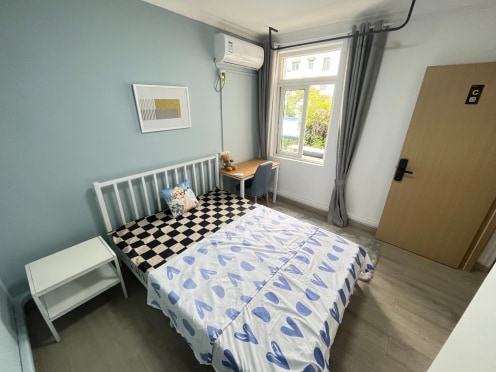 合租·朝阳小区 4居室 南卧