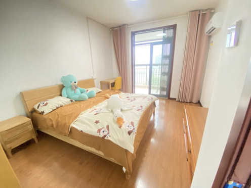 合租·晨光苑 4居室 南卧