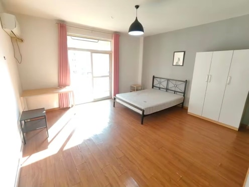 合租·国轩K西嘉 5居室 南卧