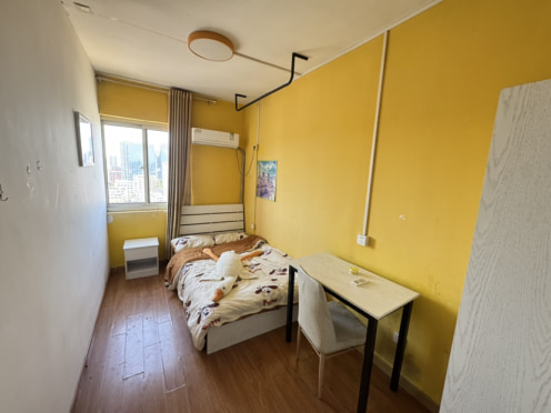 合租·地方铁路家园 5居室 北卧