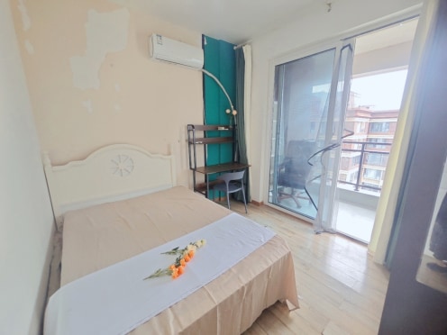 独栋·新青年公寓 宁馨园店 宁馨园精装套四，软件园世纪城附近，6号线张家寺地铁口 4室1厅