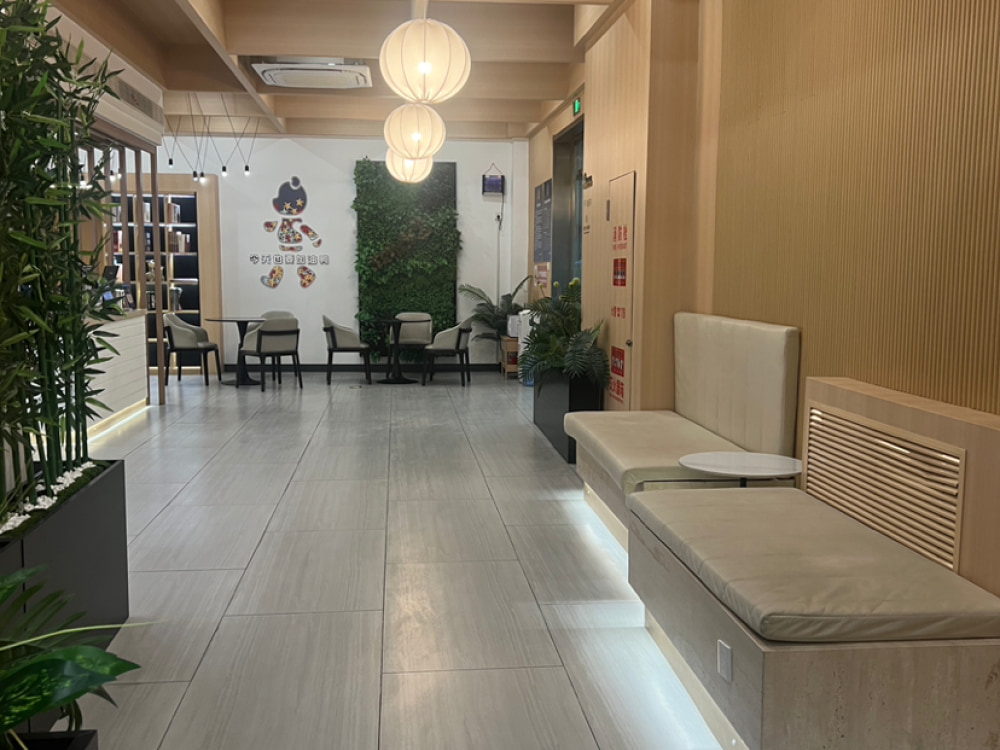下瓦房地铁站店