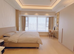 独栋·华贸国际公寓 玄武湖店 【高端家电】宽敞舒适开间46平14楼 开间_华贸玄武湖壹号租房