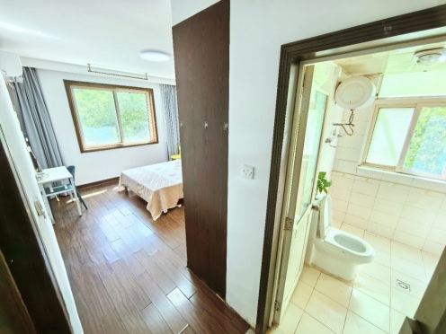 合租·德政园明心苑 5居室 南卧