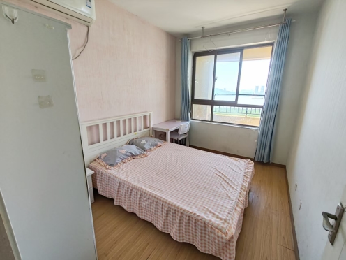 合租·威尼斯水城第十一街区 4居室 南卧