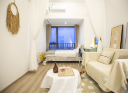 独栋·瑞居 花桥店 11号线安亭花桥通勤公寓【田园奶油】风春日大促长租送免租 1室1厅_智慧广场租房