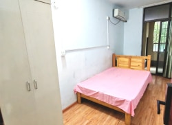 合租·绿地中央广场 5居室 南卧_绿地中央广场租房