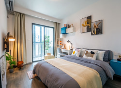 独栋·U厝公寓 战峰一店 【毕业生首选好房】可短租6个月 环境好 民水民电 押一付一 国企公寓 地铁口 永辉超市 开间_满洋路164号租房