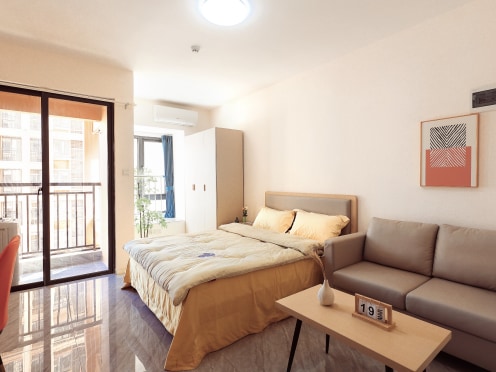 独栋·城家公寓 城家社区南宁贵和路店 青年社区！可开票！24H安保！无中介！租期灵活！可提公积金！ 1室1厅