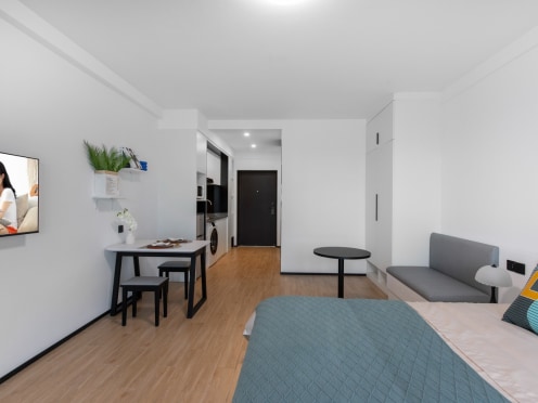 独栋·城家公寓 城家铱工场淀山湖人才公寓 独门独户独厨独卫，可做饭，配有衣柜、鞋柜超大储物空间 1室1厅