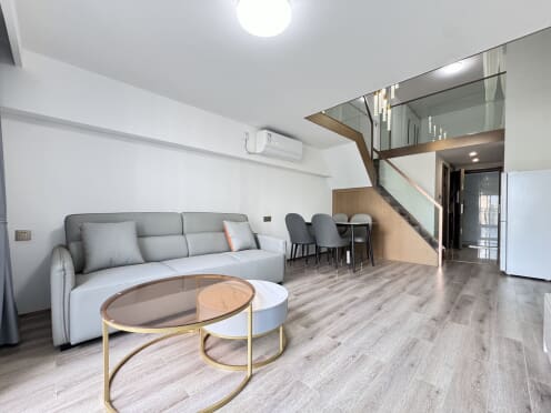 独栋·长沙安嘉星寓 万象时代 不短租！中交公园 农大 万象时代 隆平地铁口步行1分钟 LOFT两房 押一付一 2室1厅