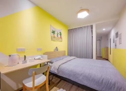 独栋·礼寓 礼寓绍兴中兴中路店 限时9折越城整租独卫，近世贸，鲁迅故里，拎包入住可短租月付 1室1厅_中成大厦租房