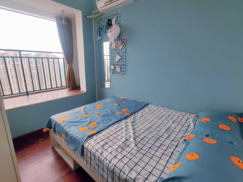 合租·蓝光COCO时代 4居室 南卧