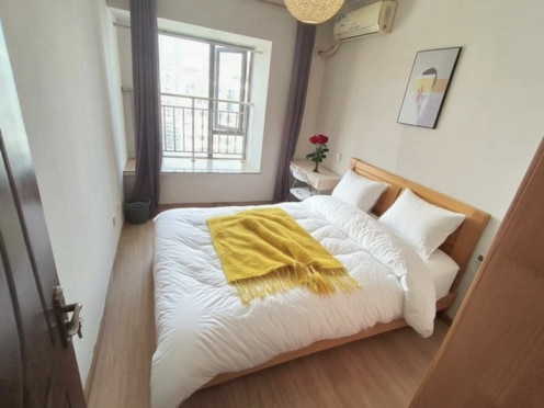 合租·万科金域蓝湾一期 5居室 南卧