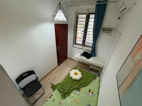 合租·优品道四期曦岸 5居室 跃层 东卧