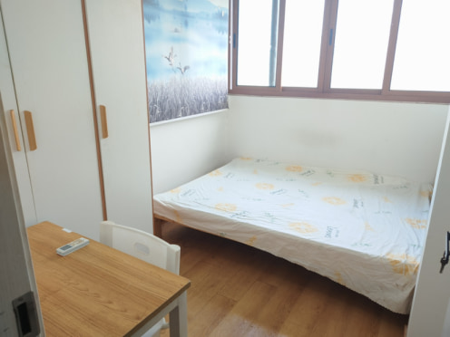 合租·通宇林景尊园 4居室 南/西卧