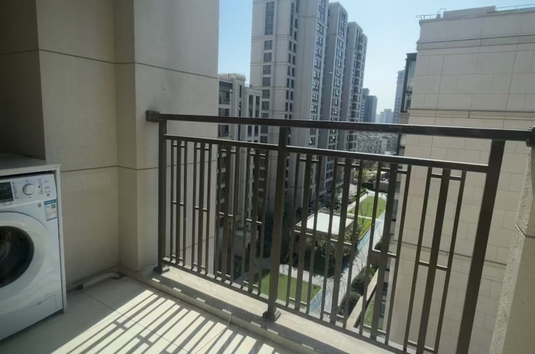 【金沙江路地铁站】轻奢一室一厅/直达长寿路/南京西/静安寺