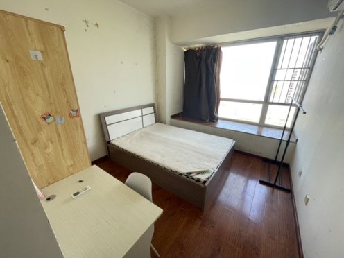 合租·柳岸阳光 4居室