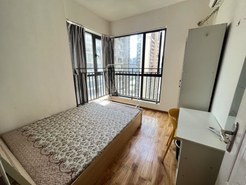 合租·北大资源颐和翡翠府 4居室