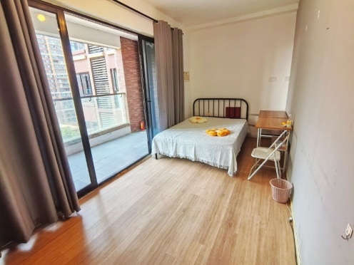 合租·中德英伦世邦F区 4居室