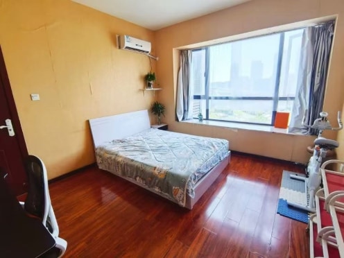 合租·英郡一期 4居室