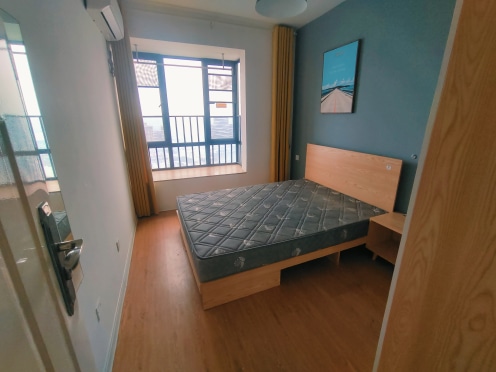 合租·德泽苑 5居室 南卧