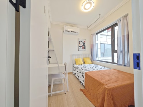 合租·金沙湖畔 4居室 西南卧