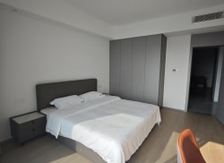 独栋·尚寓 尚寓·柯桥店 大一室一厅厨房大阳台 1室1厅_中国轻纺城创意园西区租房