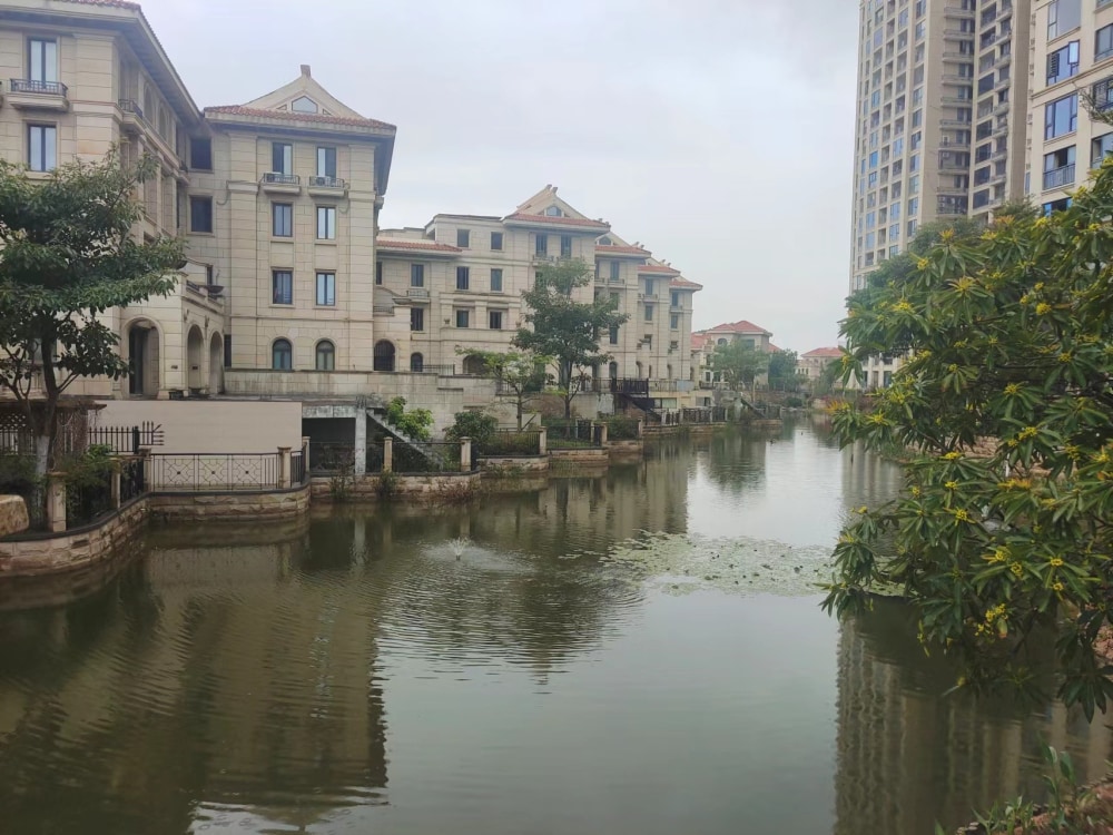 水晶湖郡C区店