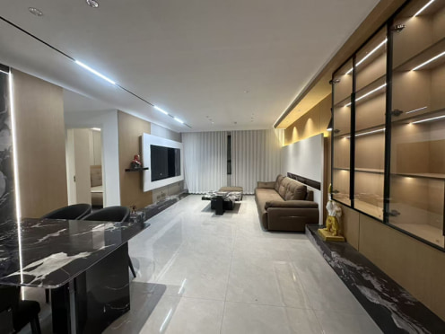 独栋·品牌·公寓 阳光尚郡店 经开区万达 阳光尚郡 首次出租原木风 家电齐全 4室2厅