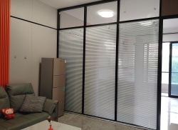 独栋·品牌·公寓 海豚公馆 朝南带阳台独门独户一室一厅一厨一卫带停车位环境优美 1室1厅_狮山小区租房