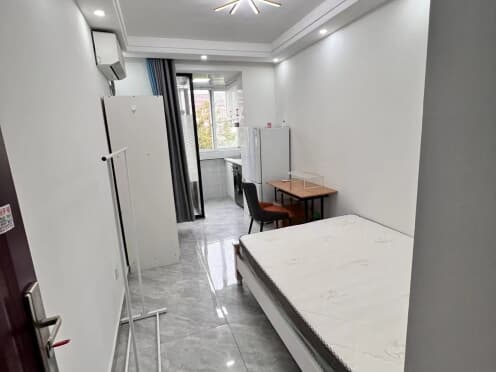 合租·淞泽家园（一区） 2居室 南卧