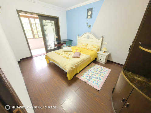 合租·新世纪家园 5居室 南卧