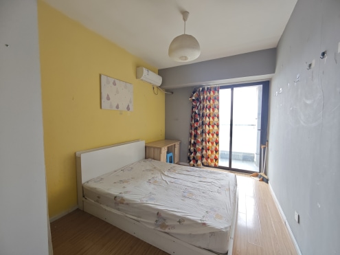 合租·中德英伦世邦J区 4居室 南卧