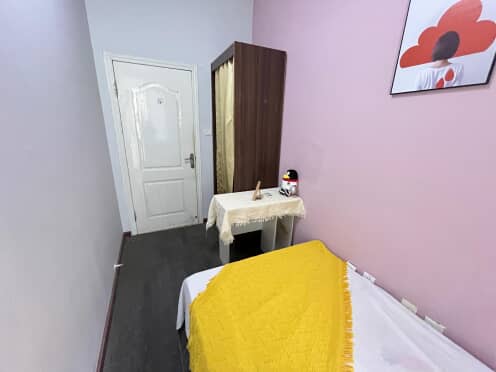 合租·中德英伦联邦A区 5居室 东卧