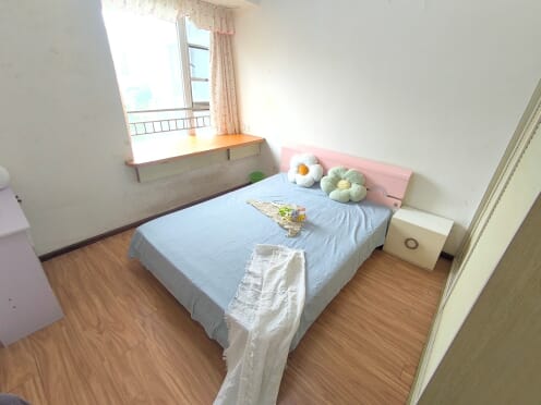 合租·家益欣城 5居室 南卧