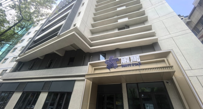 梅苑小区地铁站店