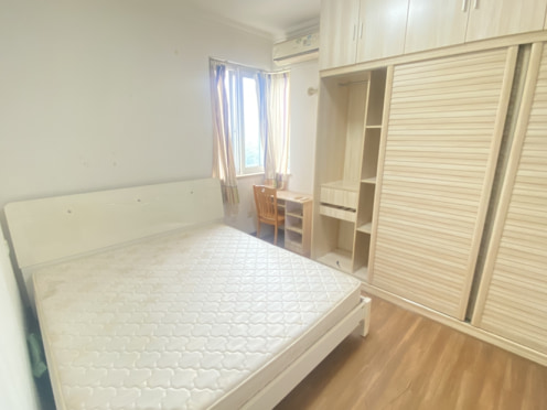 合租·华宇静苑一期 4居室 东卧