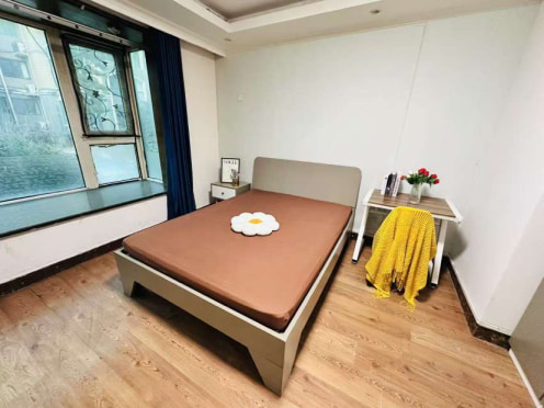 合租·泉印兰亭 4居室 北卧