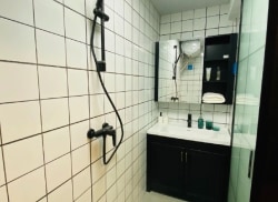 独栋·泊寓 中奥汽车公园店 小户型房间，月付，无中介费，包网 开间_万达华府租房