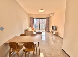 独栋·华庭公寓 峰景湾店 国企直租 可短租 无中介费 押一付一 拎包入住 电梯房 大型地下停车场 民用水电 3室2厅_华发峰景湾租房