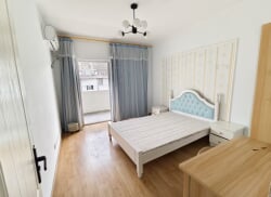 合租·香樟花园 5居室 南卧_香樟花园租房