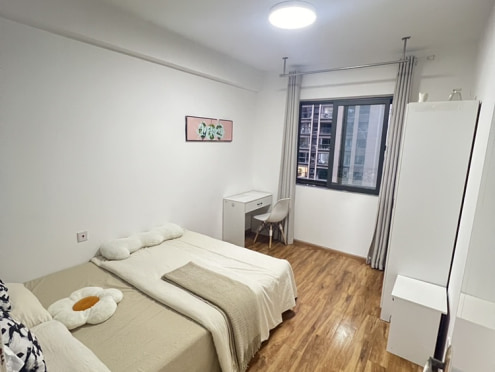 合租·滨江和城 4居室 南卧