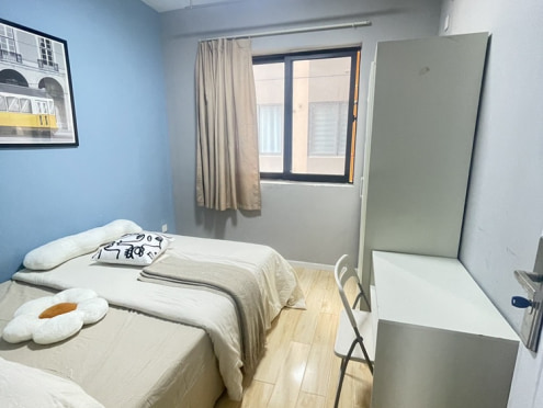 合租·滨江和城 5居室 南卧