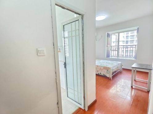 合租·柳岸锦城 4居室 南卧