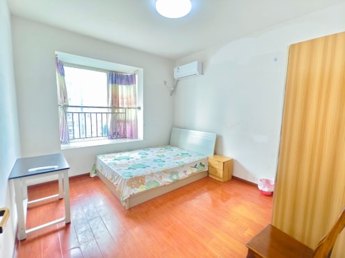 合租·柳岸锦城 4居室 南卧