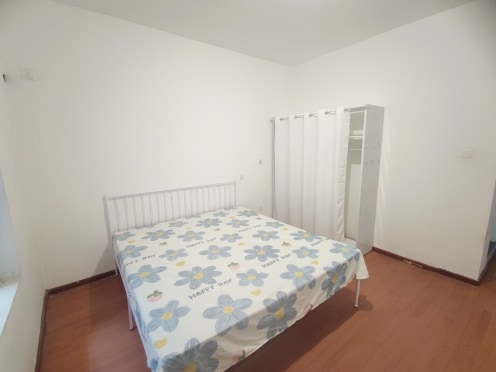 合租·海科名城 4居室 南卧