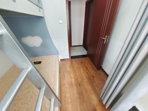 合租·中铁丽景书香 4居室 南卧