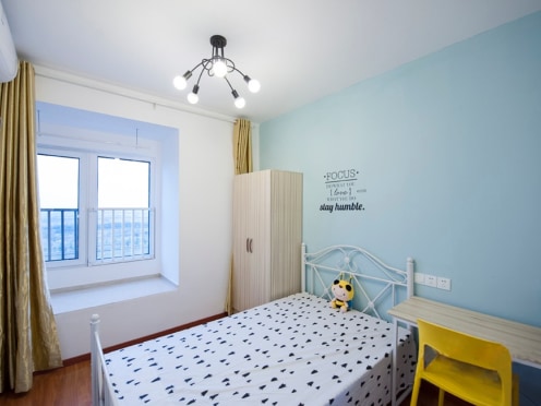 合租·中海双湾锦园 4居室 南卧