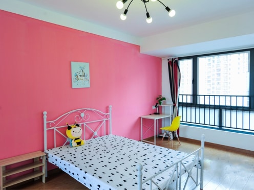 合租·御湖湾 5居室 南卧